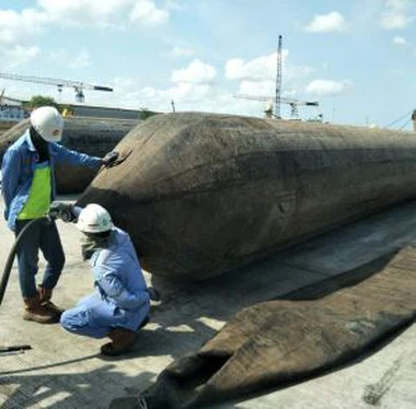 ถุงลมเปิดตัวเรือทางทะเล